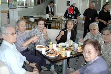 恒例の夏祭りを開催しました。