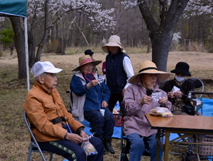 聖光寺へお花見