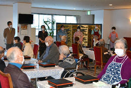 入居者様と賀詞交歓会